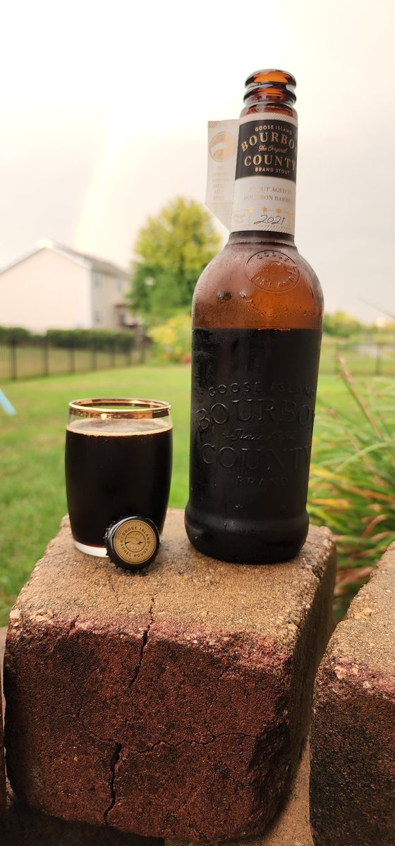 Cheers, peeps! <a href="/GooseIsland/">Goose Island Beer Co.</a> #beer #crafter