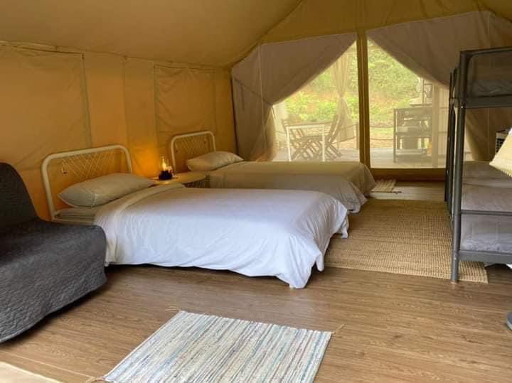 lokalisstay's tweet photo. 📍Canopy Villa Glamping Park, Janda Baik 

Antara aktiviti yang korang boleh plan nanti bbq, malam malam boleh layan unggun api. Ada juga trekking ke air terjun dan boleh memancing. 🤩 https://t.co/1by6t5qdrO