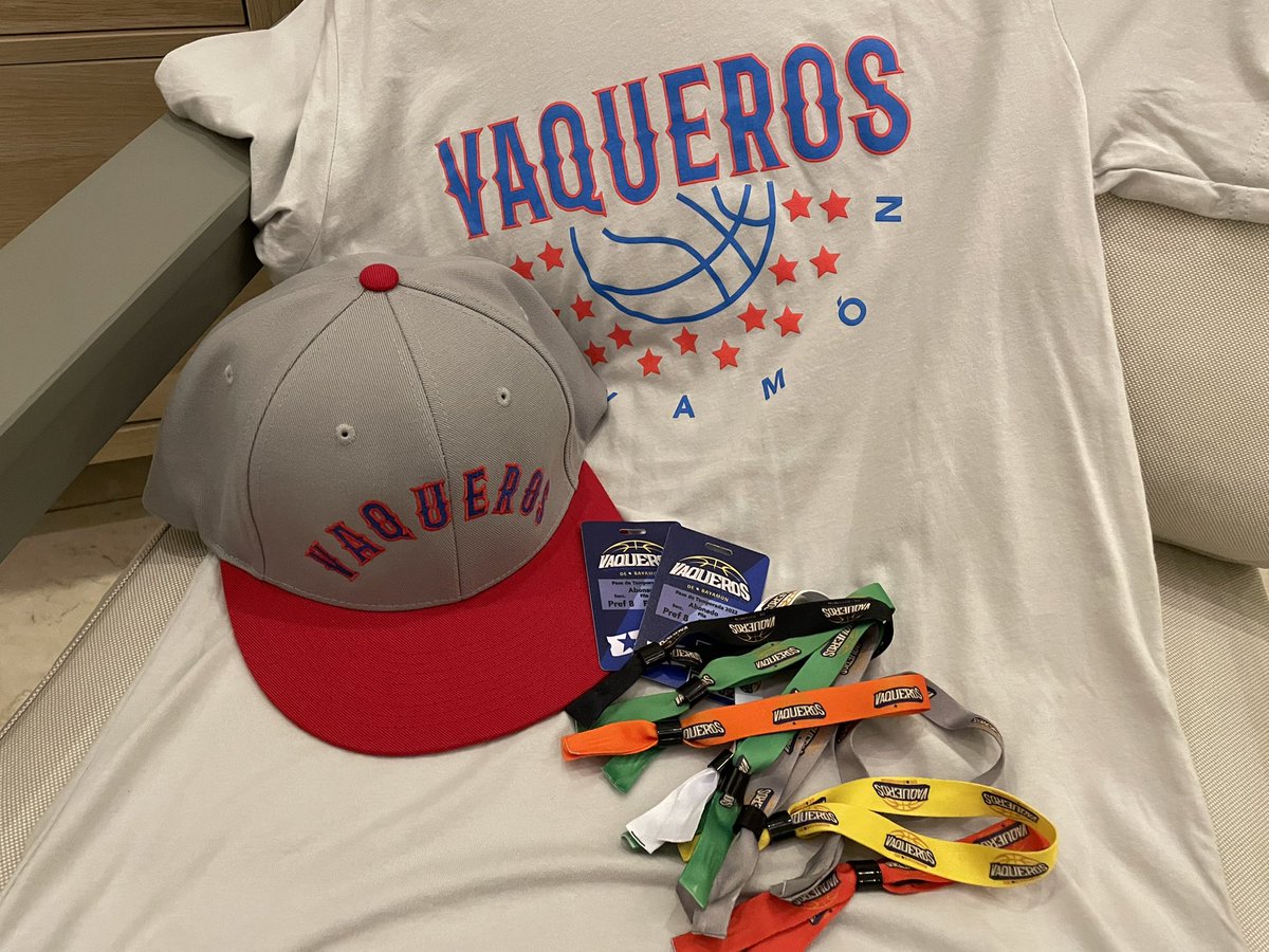 maymoPR's tweet photo. Gracias  @VaquerosBayamon por la temporada de altura y que mejor que con el 🏆 # 16! #VaquerosNation #VaquerosAhi https://t.co/8QQbxb9ys2