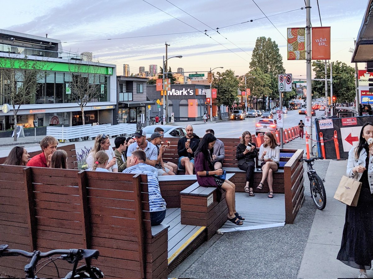 Mihai_Cirstea_'s tweet image. This used to be space for 2 parked cars