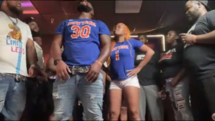 AllThingsBatRap's tweet photo. LU JAZTRO WAS ELECTRIC 🎥⚡️

#DoubleDragons #OSBL 

@WhyNotCastro @JazTheRapper https://t.co/E2CXmK6h3w