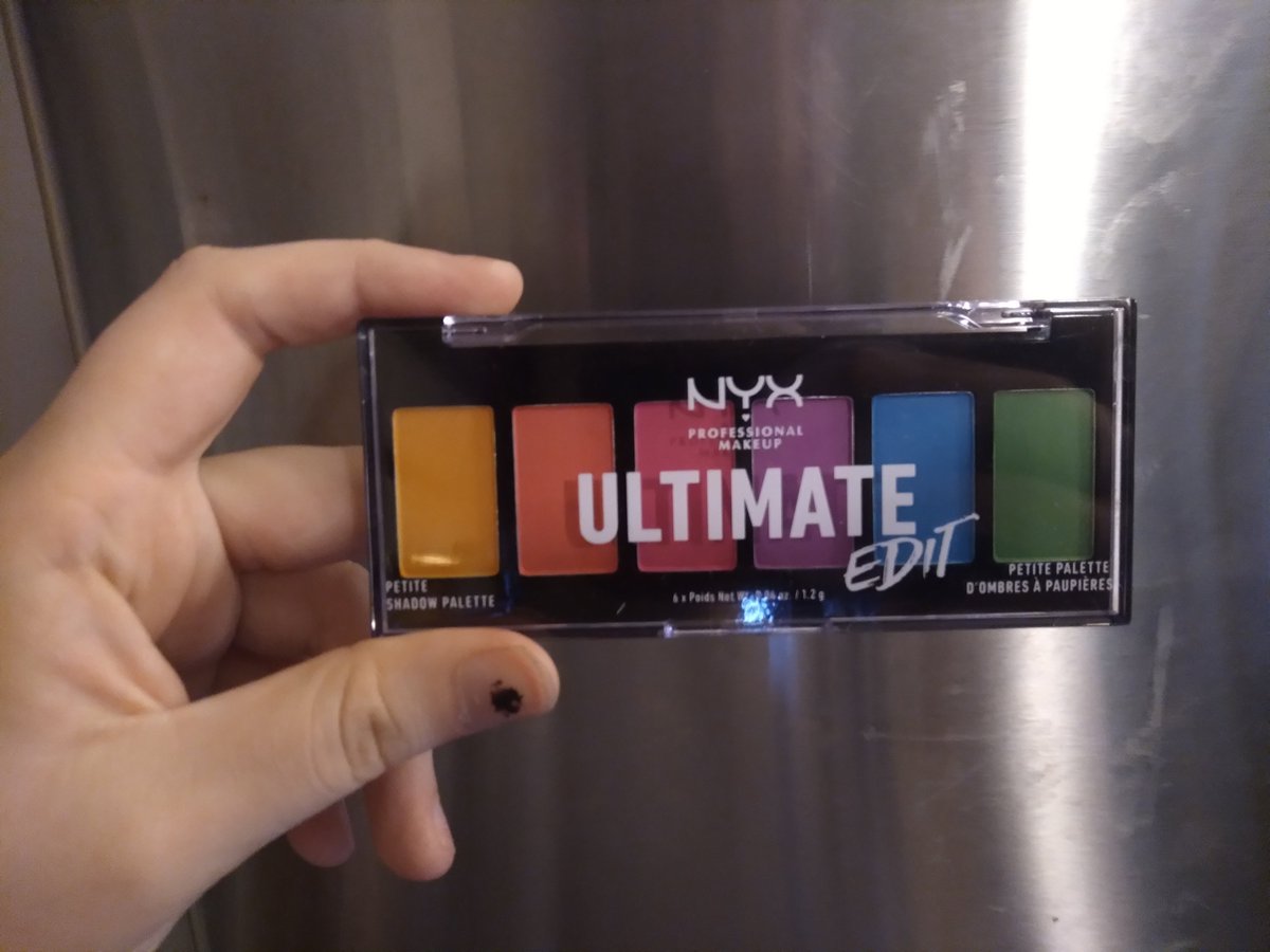 AriGoodGurl's tweet photo. more #NYX products my roommate gifted me #makeup https://t.co/AOLK1dtEIK