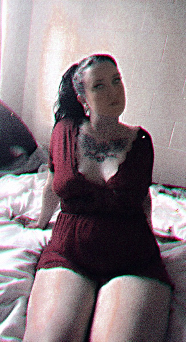 MellyFansly's tweet photo. You should really check out my new content ❤️ https://t.co/NgCaZEL5Vx