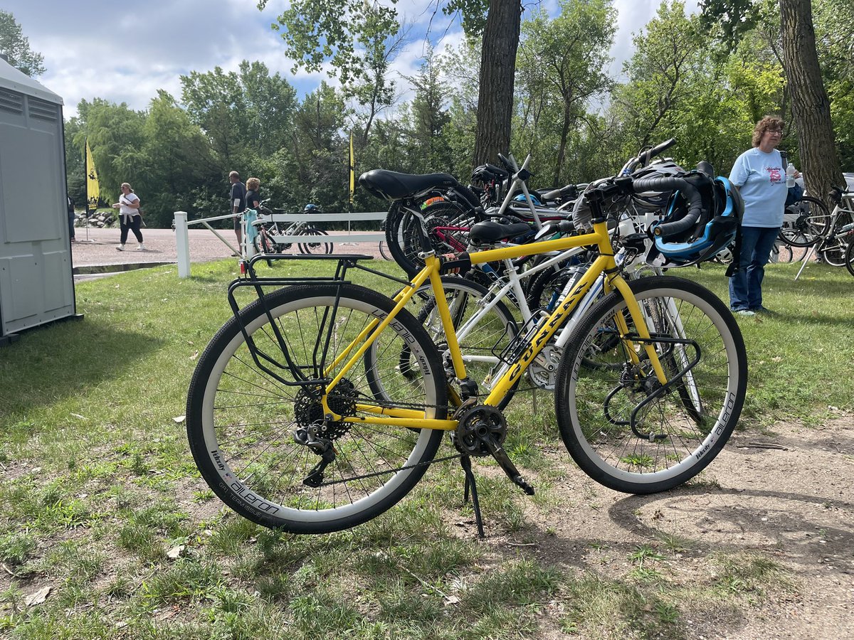 ChetEdinger's tweet photo. Pretty proud to have my community hosting #TourDeCorn again. Lots of great volunteers make this a great bike event. 325 riders took in the great SD weather today. https://t.co/hULJwUAmvt
