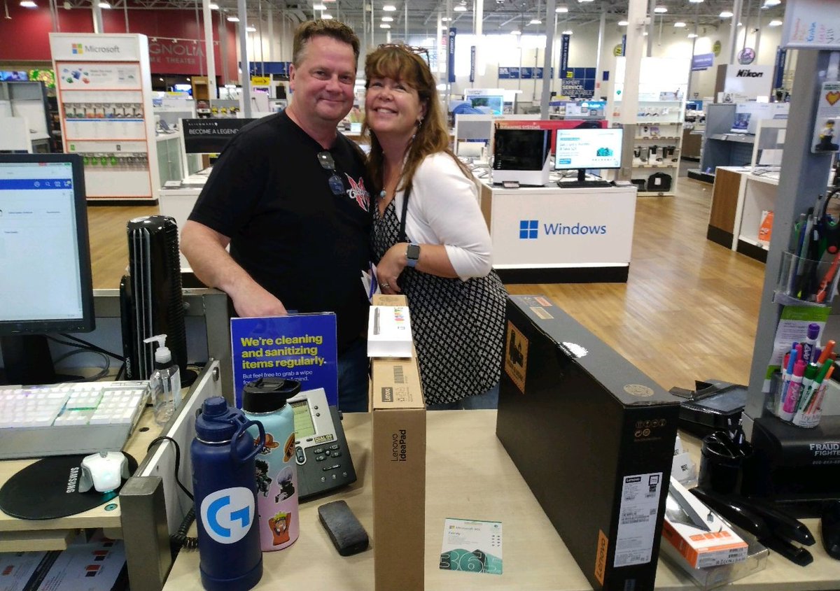 LenovoBeast's tweet photo. His &amp; hers Yoga &amp; Ideapad with the full package. #premiumstars #wearelenovo https://t.co/cntkd6eDsP