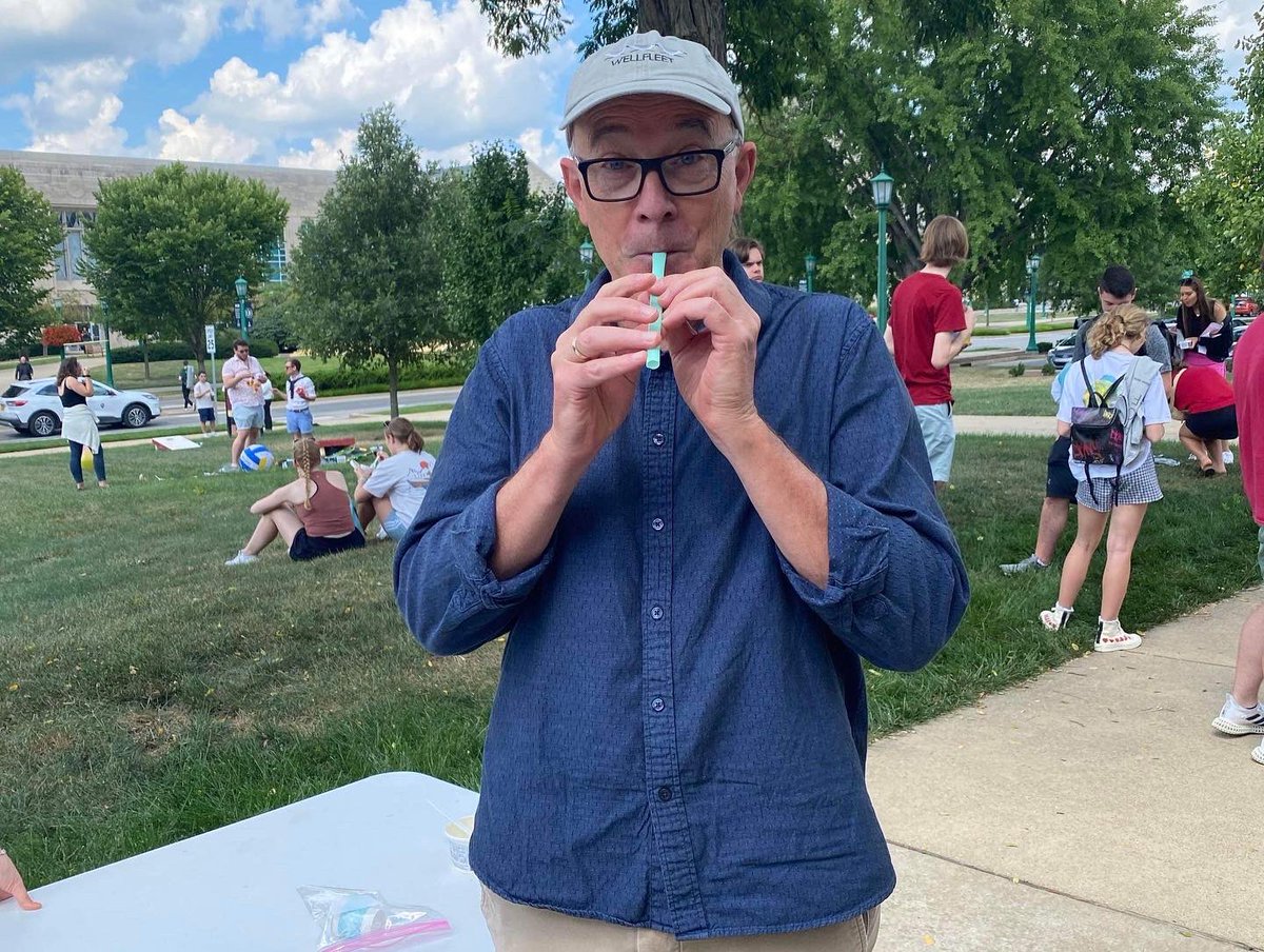 ClassicalIu's tweet photo. We had such a great time chatting and building straw oboes with you all at the Ice Cream Social yesterday!! Stay tuned for more information on our Fall Kickoff Event this week, we hope to see you all soon! https://t.co/nIIqNs5GyO