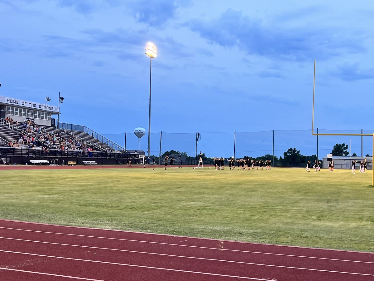 CoachBHoggatt's tweet photo. S/O to the @PTHSBand for the great preview performance tonight! Cant wait for Friday nights! #DemonPride https://t.co/ROvbMBPqE4