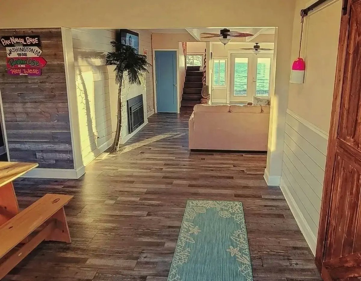 somdbeachhouse's tweet photo. 90 mins outside #Washington this luxurious beachfront vacation rental awaits your arrival.

https://t.co/XVtW6KYPB3

#Washingtondc #Washdc #somd #Southernmd #southernmaryland #beachfront #waterfront #airbnb #vrbo https://t.co/72zi2tFf87