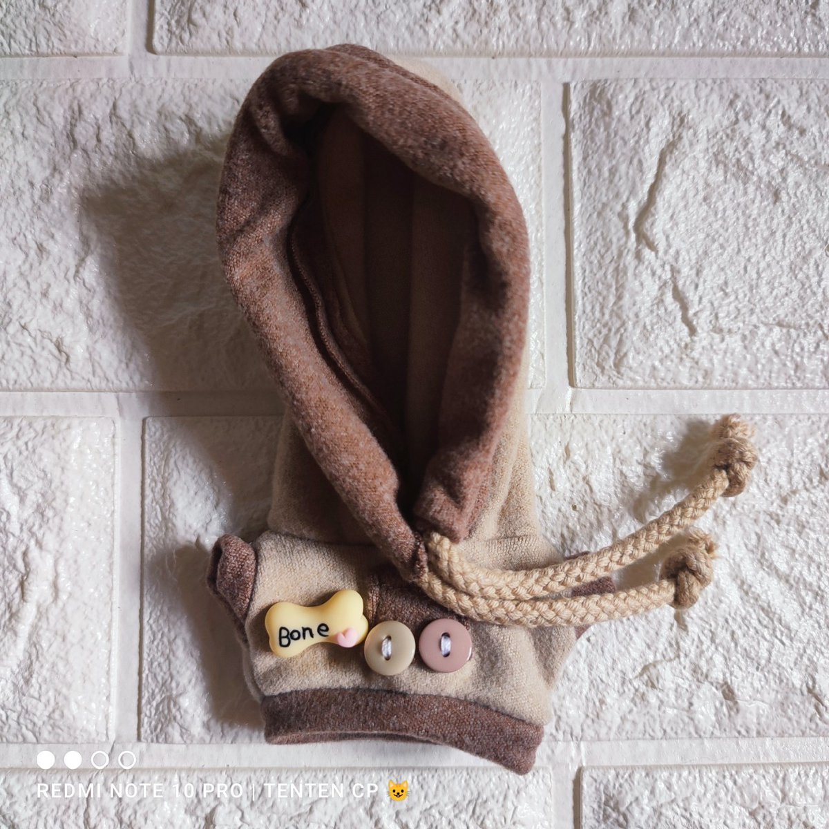 TenTenCP_shop's tweet photo. Ready Stock cute brown hoodie for 10cm cotton doll kpop doll clothes costume
2 color :
-light brown
-dark brown 
💸160rb
🍊https://t.co/DIIfITBesd
#10cmdollclothes #dollclothes  #dollcostume #10cmdollclothes #10cmdoll #warunganime #warungkpop #warungdoll #COMIFURO15 #CF15 https://t.co/AjSg52HRUv
