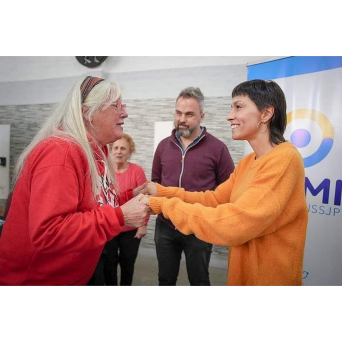 FerRubino9's tweet photo. Las políticas sociales de @PAMI_org_ar son muy importantes para que las personas mayores puedan participar en actividades, talleres y eventos en las instituciones, y es también una política de prevención y promoción de la salud ♥️
#SomosQuilmes
#PamiDePie https://t.co/augJTKWDUl