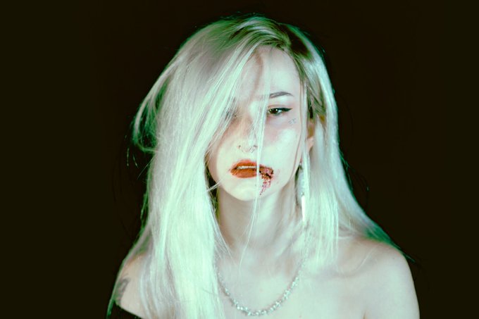 Watch Leah's leaked NSFW photo on TwXstars