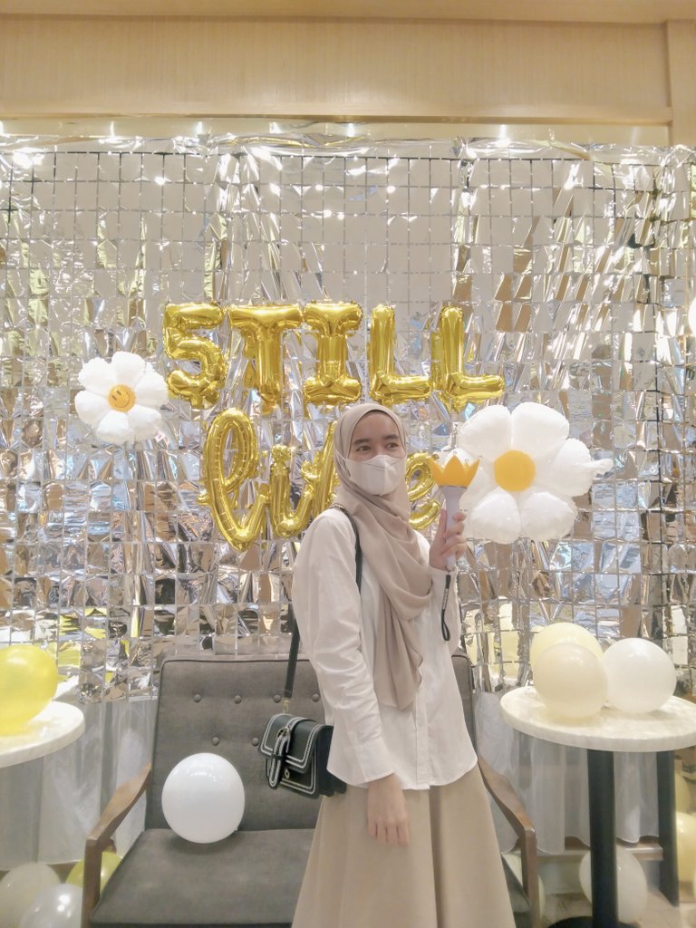 xuxixoxosos's tweet photo. memorable day w VIP and BIGBANG 💛
ty @5tillLife for making this happen !
till we meet again vips 🥺 https://t.co/suFUgrR5Jw