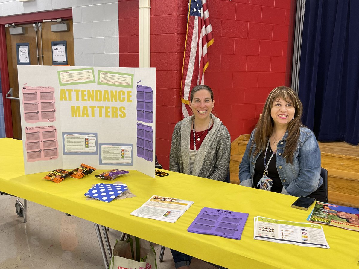 Our <a href="/NISDLeonValley/">Leon Valley ES</a> Counseling Team is amazing! They coordinated a Back to School event to get our Lions ready for the First Day of School🎒Nuestros consejeros son increíbles. Coordinaron un evento de regreso de escuela para prepara nuestros alumnos para el primer día de clase.