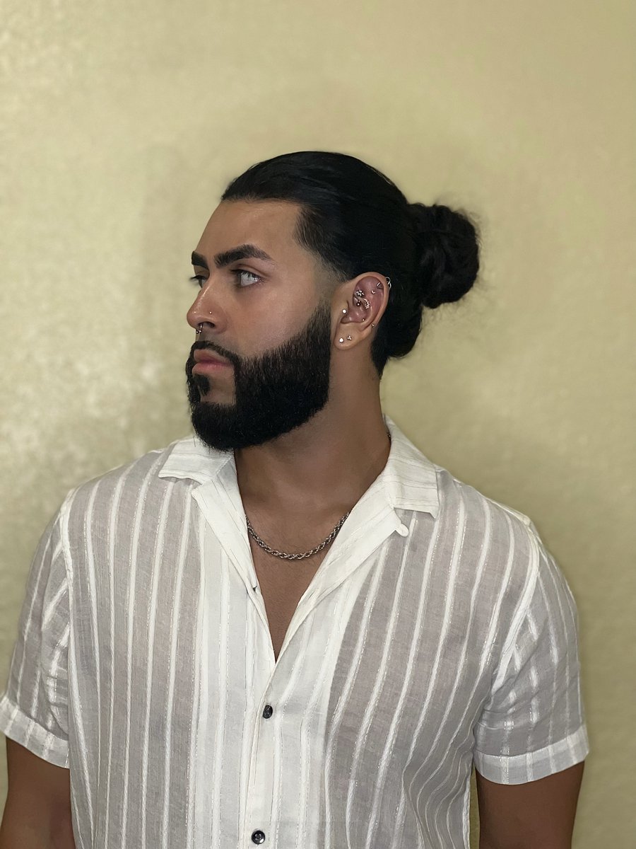 Not a wave, I’m a vibe hoe. ♌️🔥