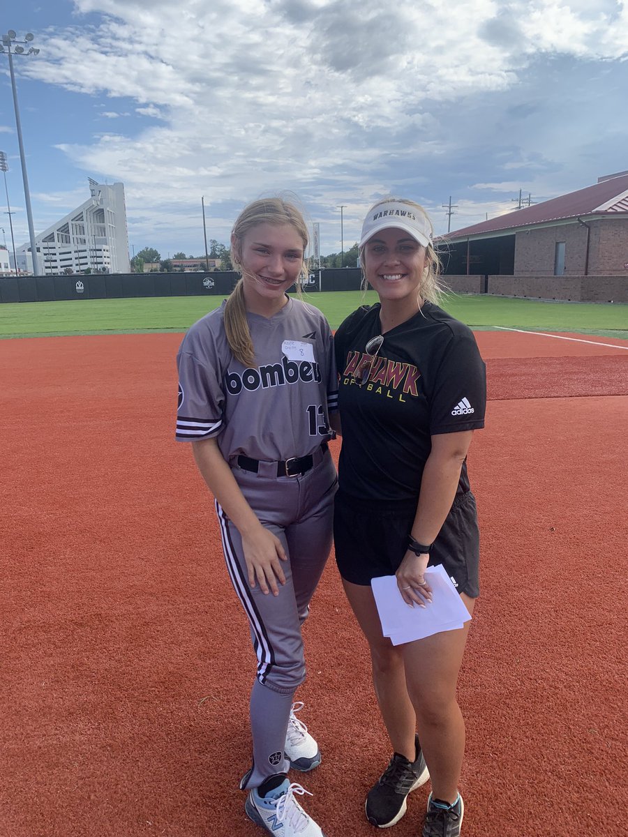 KaylieShirley's tweet photo. Thanks Coaches @molly_fichtner @LainaVictoria29 @leawodach for a awesome camp today. @ULM_Softball has an amazing facility!! Also thanks @KassidyGiddens and @kelseyagiddy for y'all's help. https://t.co/eRGTBTufvV