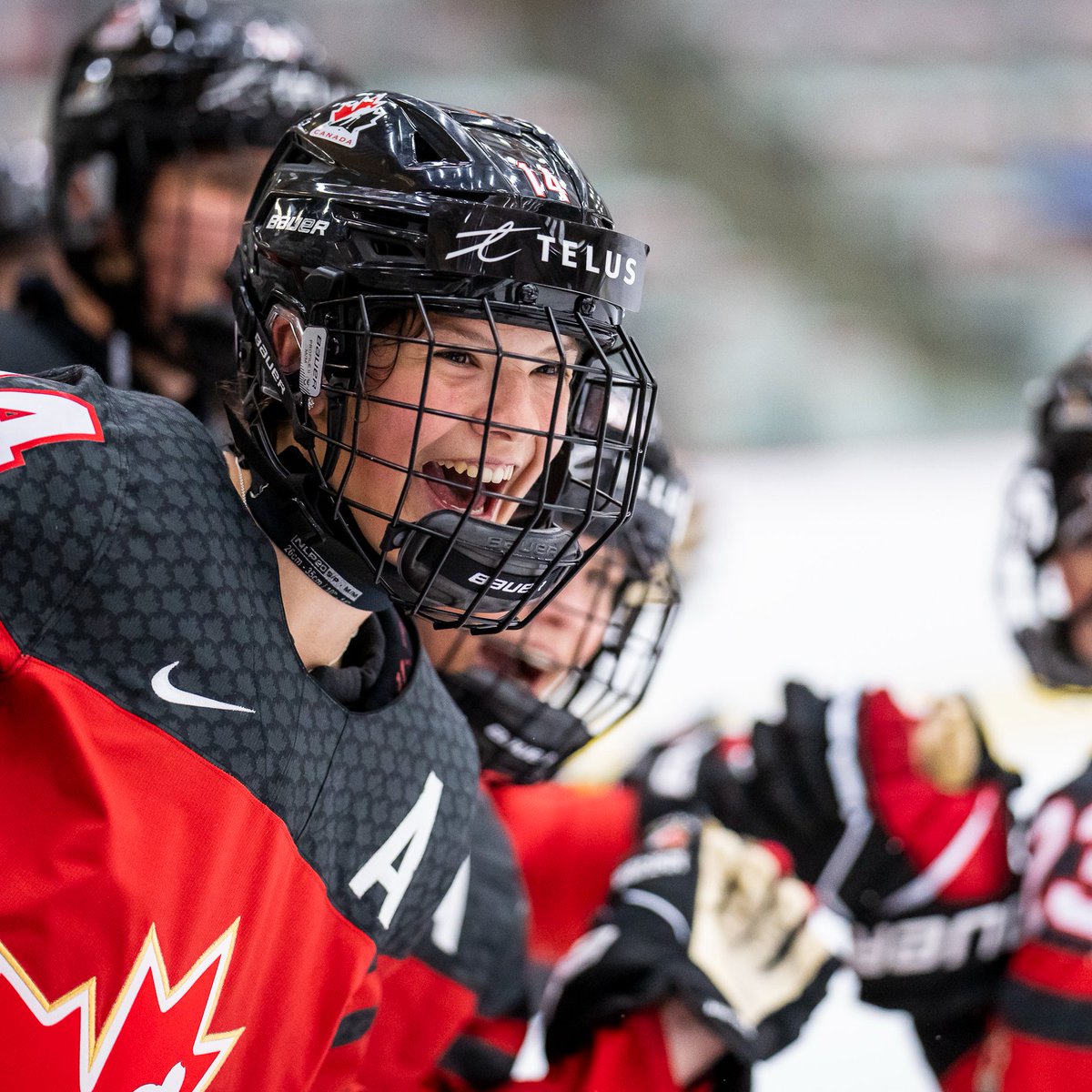 HockeyCanada's tweet photo. Frame by frame. 🇨🇦🇺🇸 https://t.co/legGXwMWng