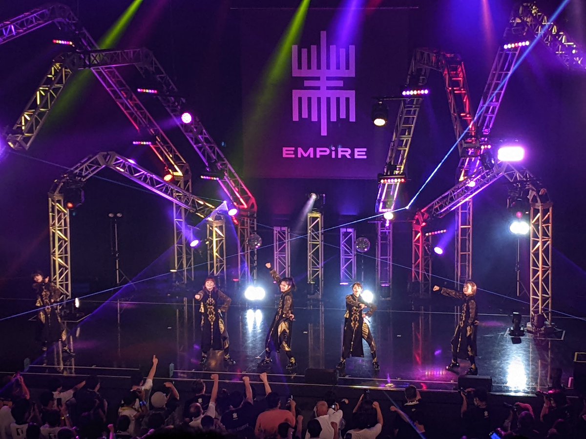 mabo________'s tweet photo. #元EMPiREなりのラストツアー
#元EMPiRE羽田
#Haveitmyway https://t.co/XybxSxFKQu