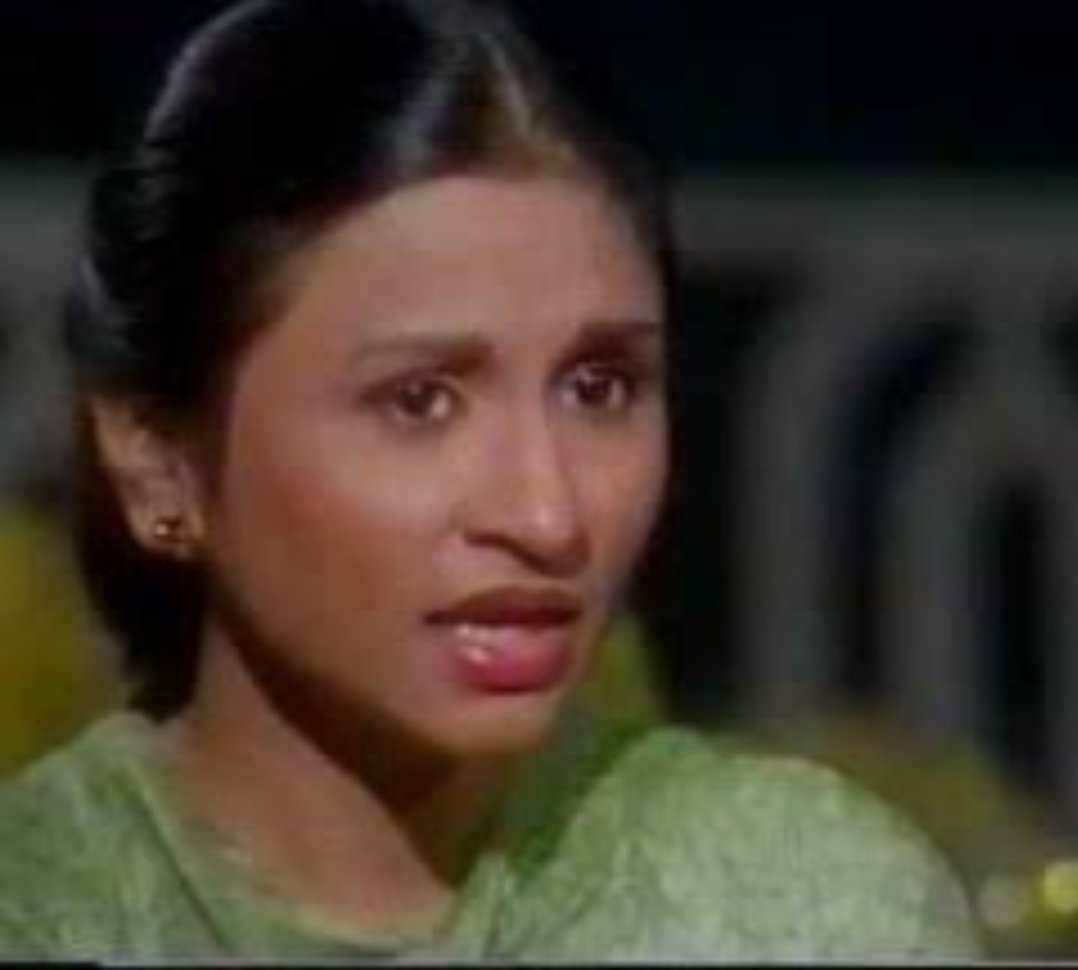 Mavric_xia's tweet photo. ہمیں ماتھے پہ بوسا دو 
کہ ہم کو تتلیوں کے 
جگنوؤں کے دیس جانا ہے

#RIP #Bulbul_e_Pakiststan https://t.co/QHXKUZxWBM