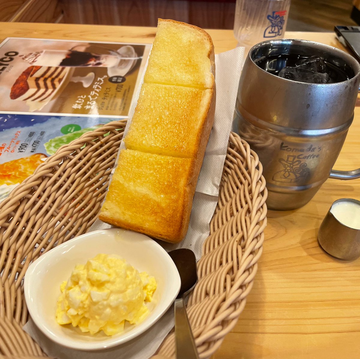 コメダ珈琲店でモーニングを食べた後もう一杯注文するとこうなる 腑抜けた胃袋をコメダは許さない Togetter