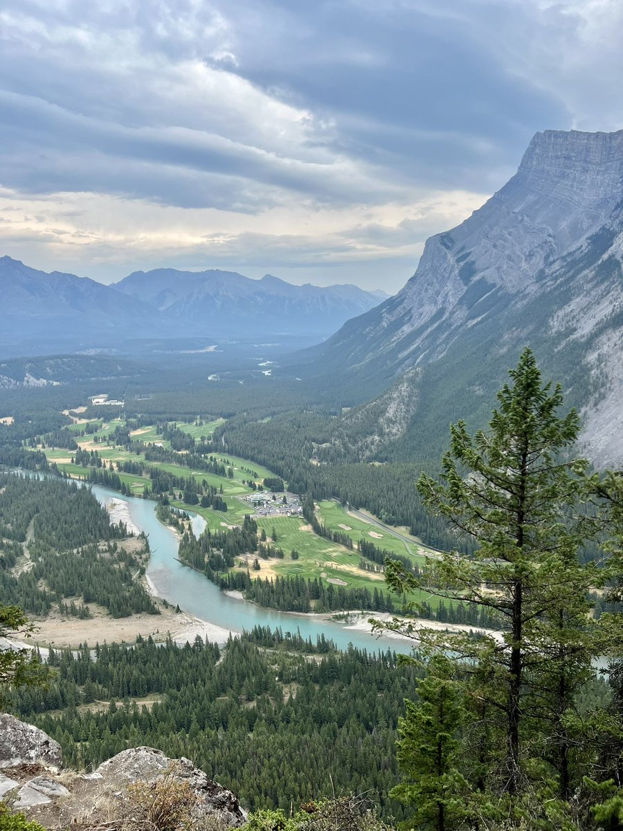 Luke_Elvy's tweet photo. Fair day. Flew over the mountains 🚁 &amp; then hiked up one. Fun to show off our backyard with friends. Highly recommend @alpineheli if you ever visit @TourismCanmore &amp; pop into @CanGOLF_Canmore &amp; see us while you’re there! https://t.co/1lTPjY5eA5