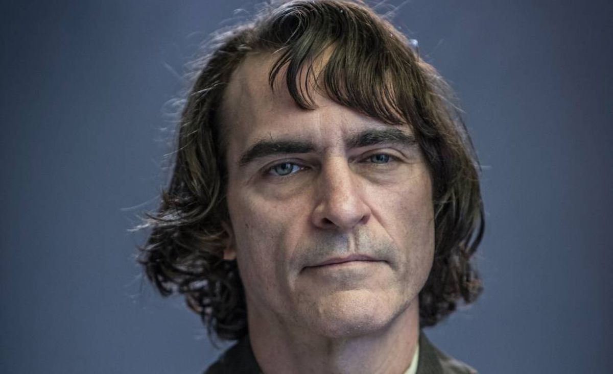 CarecaPeter's tweet photo. @AlexBatEmoji Ezra Miller + Joaquin Phoenix= https://t.co/lr2FT7JkT5
