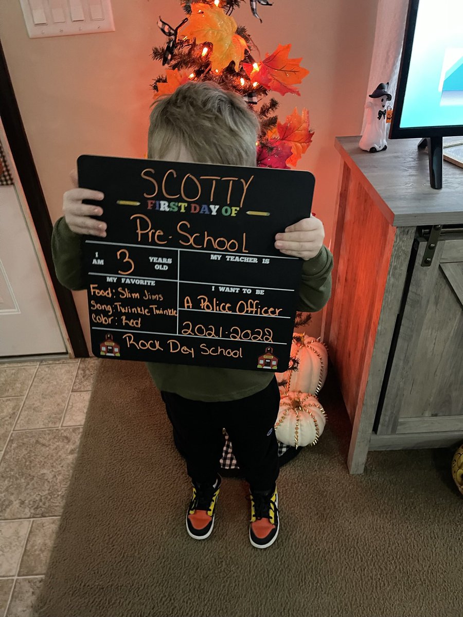 tiffnyxo's tweet photo. Y'all. Ok so I was just thinking.. you know how my so. Wants to be a police officer when he grows up.. well his birthday is the 31st. How cool would it be if we could get him patches from departments all around the country??? He would be stoked. #OPLive @OfficialOPLive https://t.co/G3kl2wYxwd