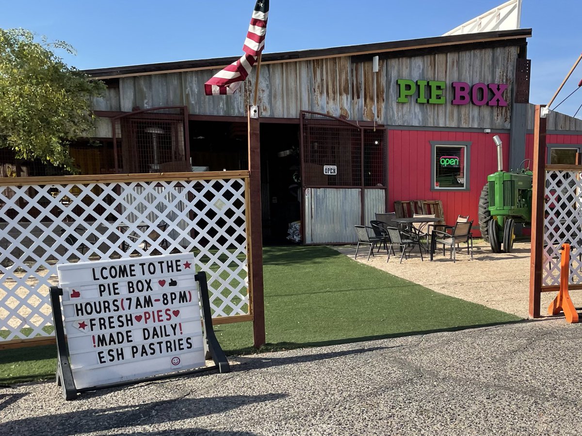 radiokaos666's tweet photo. In the last 3 weeks I’ve spent over $75.00 in pies and it was worth every penny.  Black Canyon City is a neat place to stop at when coming home from a road trip up north.  #piebox https://t.co/VwQdvXjuHD