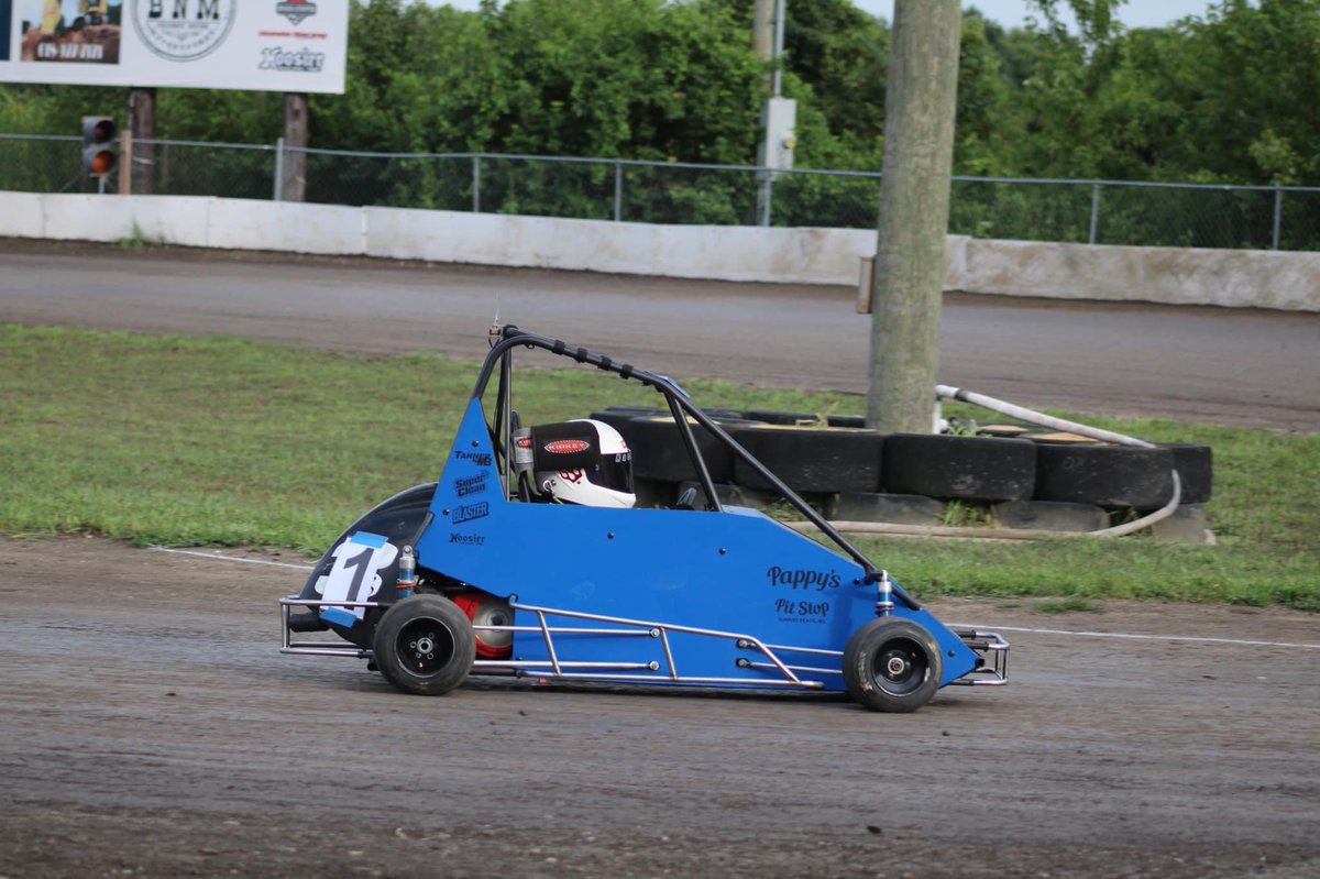 TeamSchauf's tweet photo. We were at MSLQMRA again tonight. It was a qualifying race &amp; Lelynd was fastest in his class. Finished 2nd in both the heat and the feature. 
We can’t thank our fans and supporters enough! @pappyspitstop @SuperCleanTeam @BlasterProducts @mittler_bros Threaded Gear https://t.co/BN4I1i0QsL