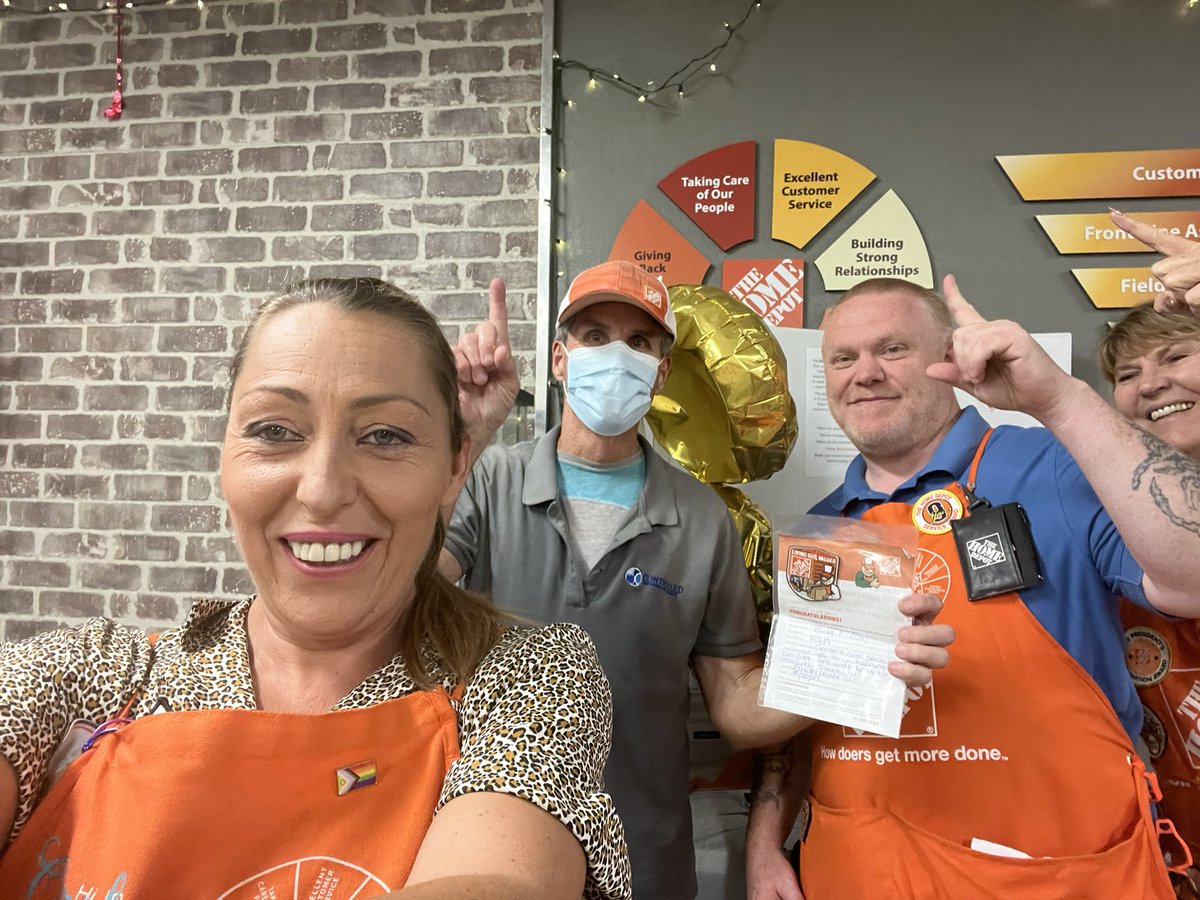 Homer Alert👏👍👍 Thank you Brad our Lot Attendant to take care of our customers each and every day- and to help out with any tasks given to him😀 Awesome Job 👏👏👏👏<a href="/Crippen1026/">Christian Crippen</a> <a href="/coito0528/">Erica Coito</a> <a href="/PaulMSchmidt3/">Paul_M_Schmidt</a> @jeff8949 <a href="/WendyO_THD/">Wendy Opatik</a> <a href="/ThdJavier/">JavierTHD</a> <a href="/YesiFES8949/">Yesi Martinez</a>