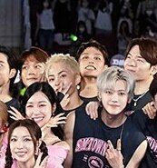 steph_young801's tweet photo. Rare moment in 2022 Jaemin and Tiffany young 😭😭 center group photo in SMTOWN SUWON 😭😭😭 #stephdiary_update #JAEMIN #TIFFANY #tiffanyyoung @NCTsmtown_DREAM @tiffanyyoung https://t.co/9hTmgtgNEP