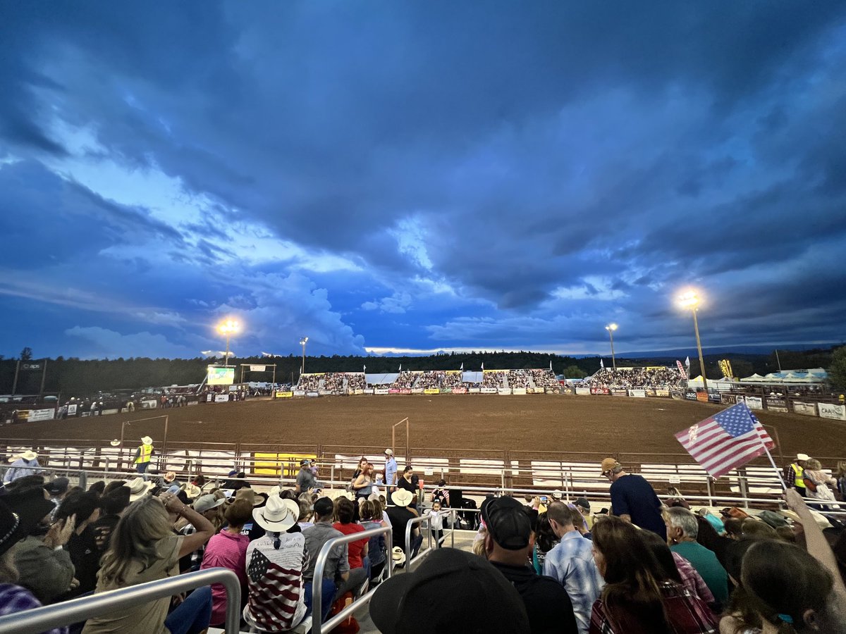 MrDigitalDive1's tweet photo. #Yeehaw #PaysonRodeo https://t.co/OGBo91FJrl