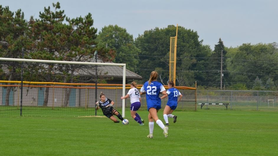 GC_MapleLeafs's tweet photo. Women's soccer leaves the home opener against Brescia with a 4-1 win! The Leafs have outscored the Bearcats 10-1 in the last two seasons.

https://t.co/17FfKAtZEi https://t.co/YaOOYdEa5V