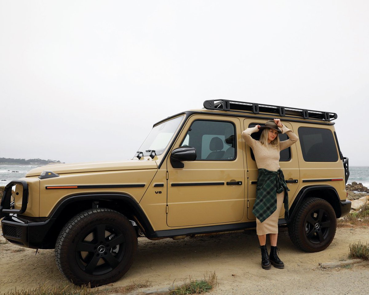 Off-roading never looked so good.

@1JessicaHart showed us how it’s done with the G 550. 

#MercedesBenz #G550 #MBAmbassador #PebbleBeachConcours