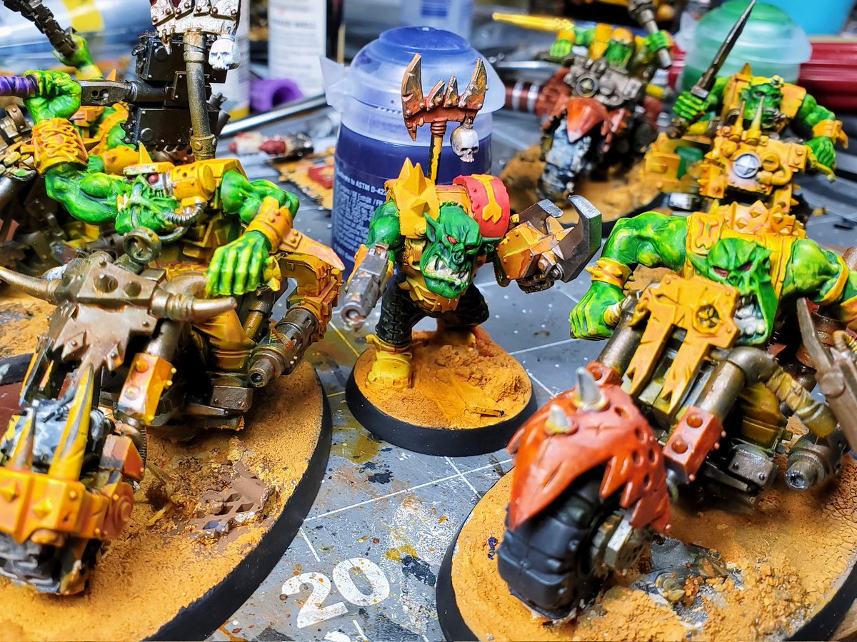 #hobbystreak day 210; gave a bunch of lads red eyes and some got purple accents