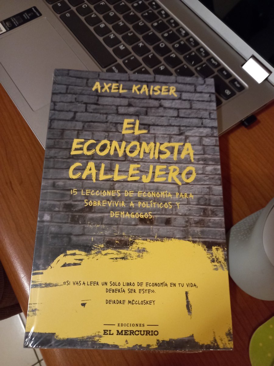 NavarreteArroyo's tweet photo. @AXELKAISER Lectura de día domingo🤝 https://t.co/mY0wLHLJpR
