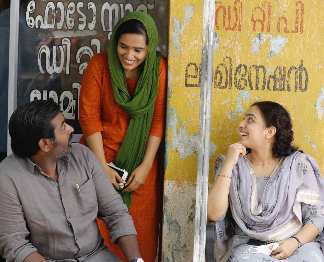 RoadsideAmbanis's tweet photo. Beautiful moments of
Nithya Menen - Vijay Sethupathi
Click - Bijith Dharmadam
#191a #shootdays #VijaySethupathi #NithyaMenen https://t.co/LPcqD0y4MV