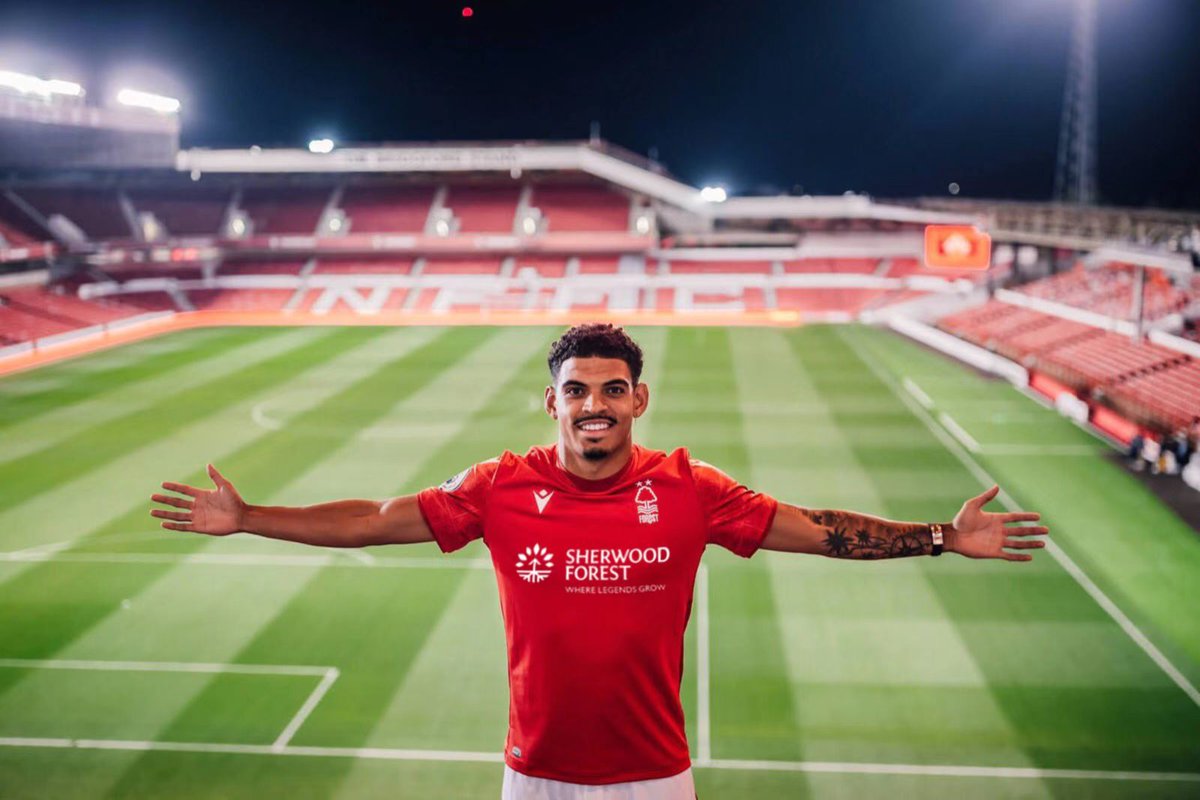 NFFC_China's tweet photo. 还在等待我们的球衣胸前赞助商👀
这是我的概念图🤔
#诺丁汉森林 #NFFCChina #NFFC https://t.co/7mt7G1oaRd