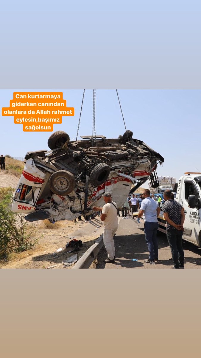 bitkin191121's tweet photo. Devlet kurumunda vatan ve millet uğruna canlarını veren tüm çalışanlar şehit sayılmalıdır. Allah şehadetlerini kabul etsin. 
#polis
#sağlık
#itfaiye
#Gaziantep
#GörevŞehidiSayılsınlar https://t.co/j1IU3LU0oB