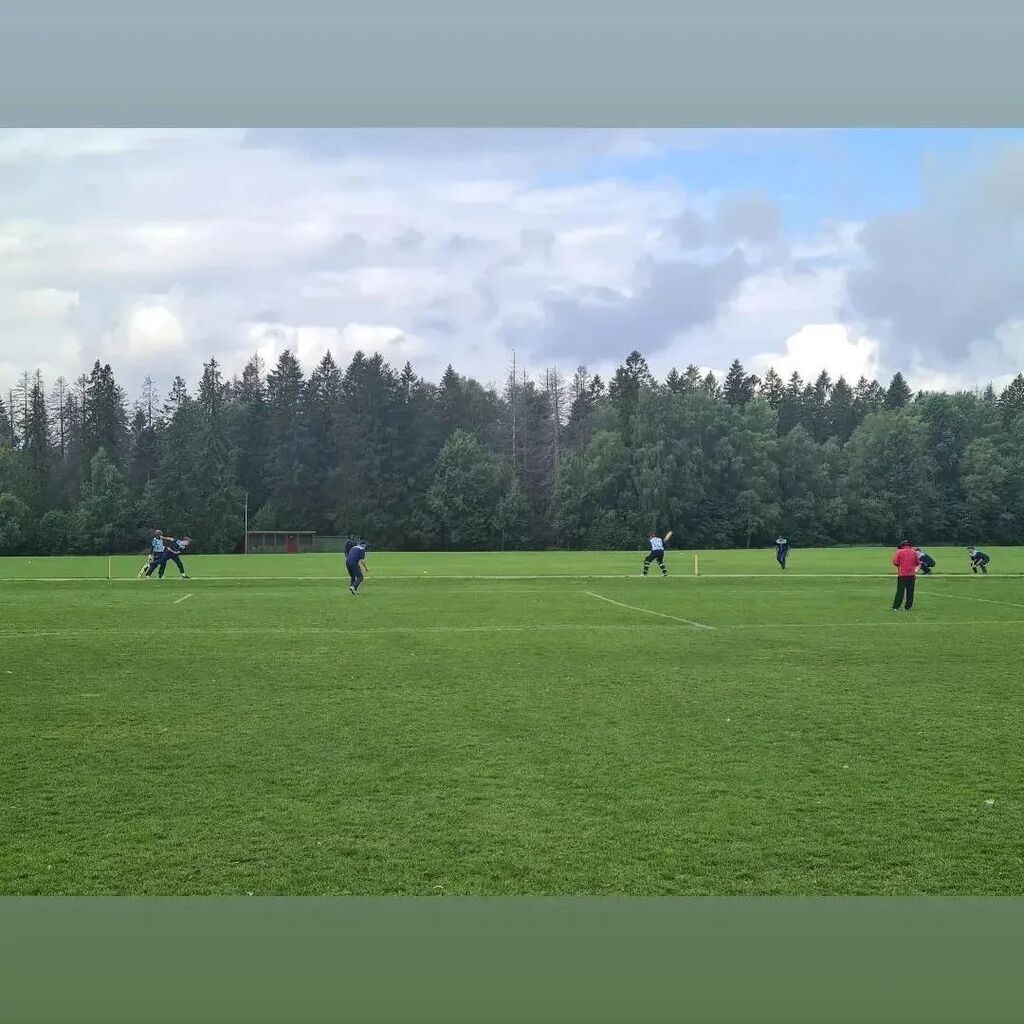 Aliens in the field vs Star. Let some changes go but we've taken some key wickets. Star are 3/50 after 10.

Hoping rain stays away.

#OsloAliensCC #cricket #cricketnorway #cricketnorge instagr.am/p/Chg4rl_jRVJ/