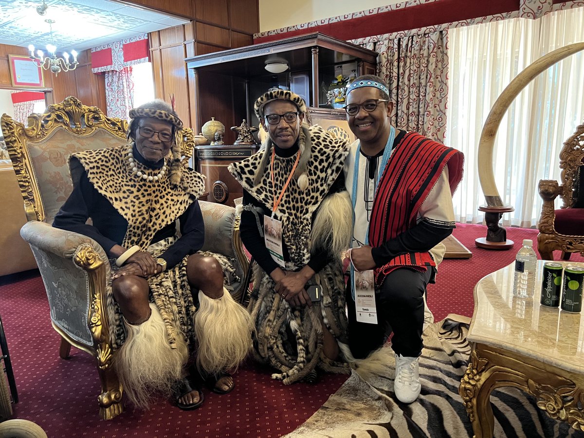 AdvDali_Mpofu's tweet photo. Being Afrikan ain’t so easy!

It means always having to answer to Umntwana uShenge &amp; 
Umntwana uZuzifa Buthelezi asking “Mkhwenyana,usamphethe kahle uMaZwide?” #MrsMpofu

Not to mention accounting to father-in-law Prof Otty Nxumalo about the forever “outstanding” lobola debt!🐂😂 https://t.co/MZNawWPfta