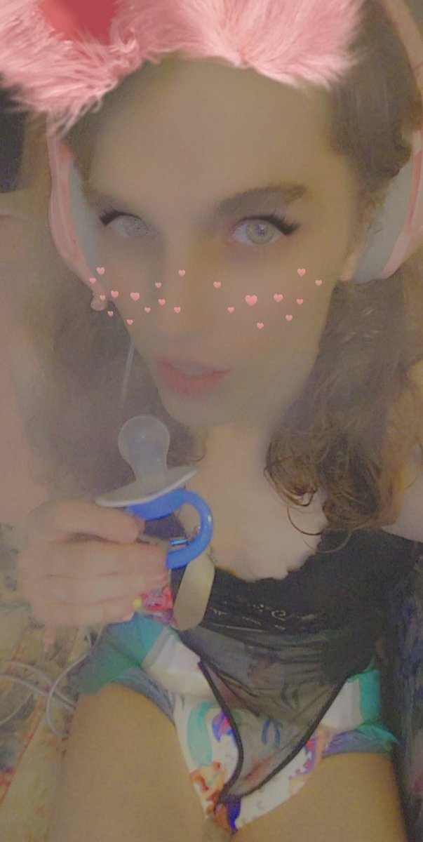 RushingVeronika's tweet photo. Completely loving these Mermaid Tails diapers 😍💖💖💖💖👉👈super comfy pluuuussss it helps for the lazy weekend ahead 🤤🤤🤤
#Little #translittle #transstoner #transgamer #gamergirl #MermaidTailsDiapers https://t.co/HLDfzw9uo8