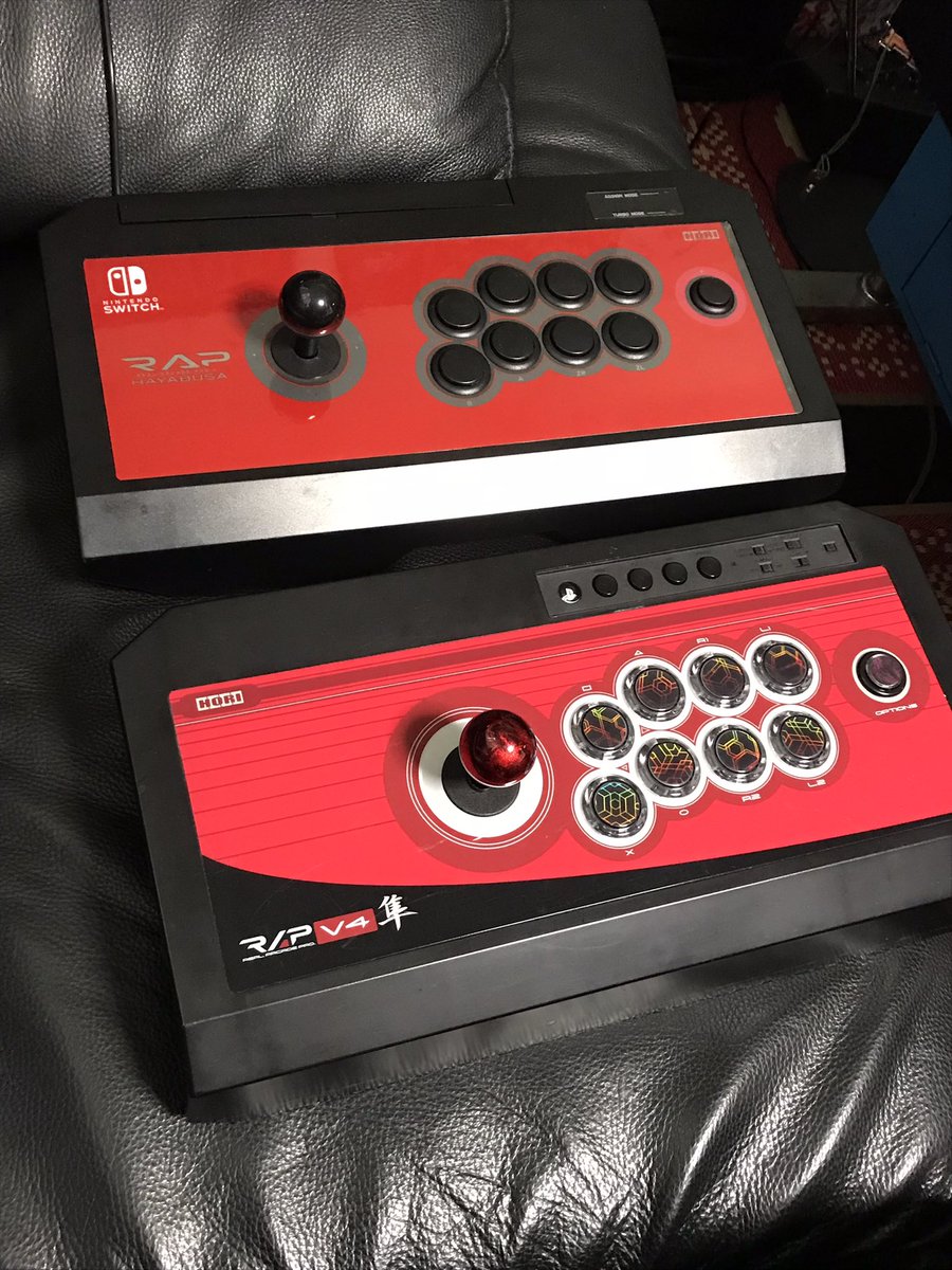 manchanbuhibuhi's tweet photo. 折角なんでボタン着せ替えてみました😆
ビフォーアフター/Switch用との比較ですが、なかなか格好良くなった様な気がしますね。
#RAP4 https://t.co/YjrPXjb7vY