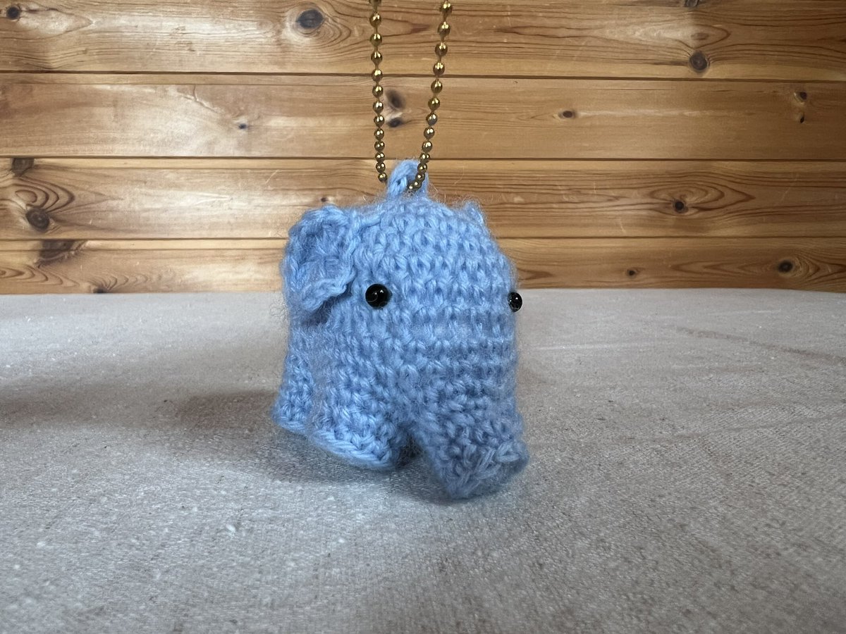 ゾウのあみぐるみ