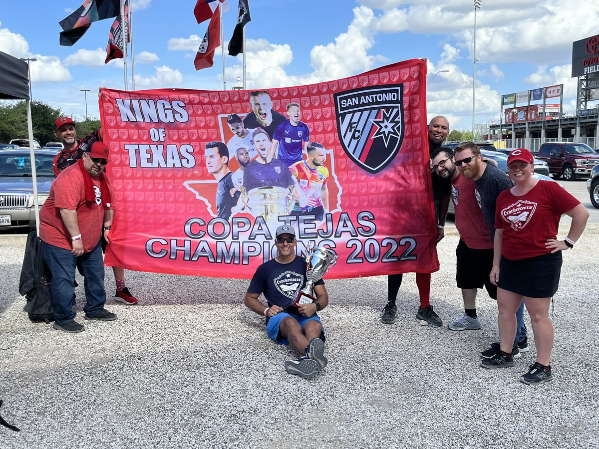 Crocketteers's tweet photo. What a roller coaster! Great job fans sticking around until the end, and amazing come back by the #mentalitymonsters. @SanAntonioFC are the #KingsOfTexas! @copatejas https://t.co/gPPZ6DT10s