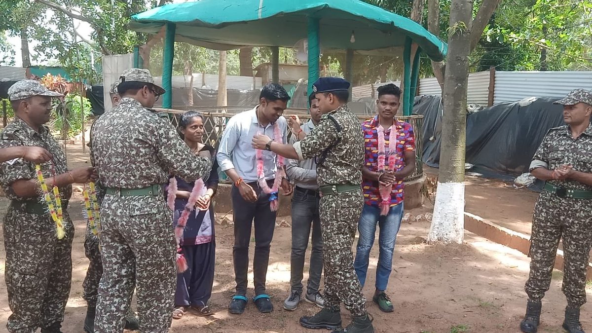 Chhattisgarh | Hard work & support with regular training provided by 29th Battalion ITBP Kondagaon proved successful for many Chhattisgarh youth when 19 of them have been selected for joining the newly formed 'Bastar Fighters' component of Chhattisgarh Police: ITBP