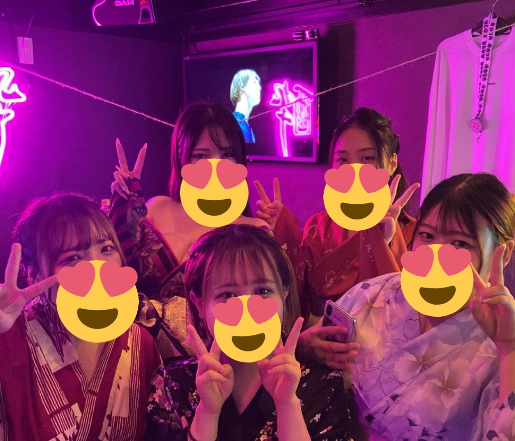 2日間に渡り花魁イベントを実施しご来店くださったお客様には大変感謝します。
お陰様で大盛況で終えました😇😇
月一回のコスプレイベントまた、9月もお楽しみに😋
#天文館
#シーシャ
#シーシャバー
#ガールズバー
#文化通り
#イベント
#鹿児島
#鹿児島シーシャ
#鹿児島ガールズバー