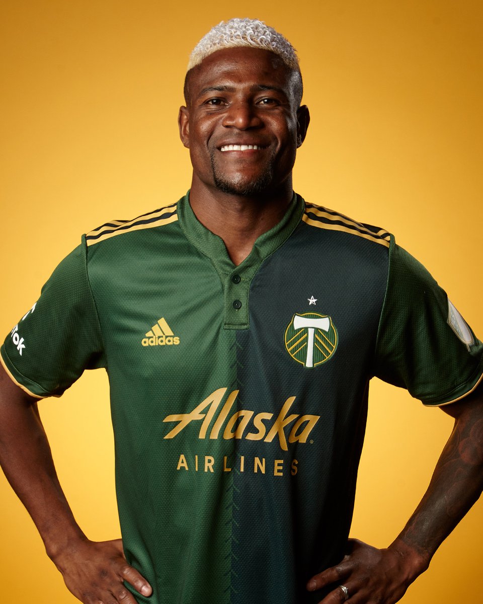 Green &amp; Gold is global 🌎

RT this tweet for a chance to win 10,000 miles courtesy of <a href="/AlaskaAir/">Alaska Airlines</a>. 

NoPurNec. 18+. Portland, OR only. Ends 8/24/22. Rules: bit.ly/3RxtILU
