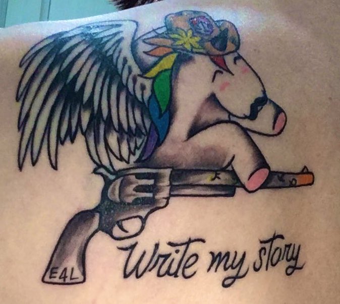 Earper92's tweet photo. @the_onlyhoax 🥰 #WynonnaEarp #BringWynonnaHome https://t.co/dPLtR7BsQa