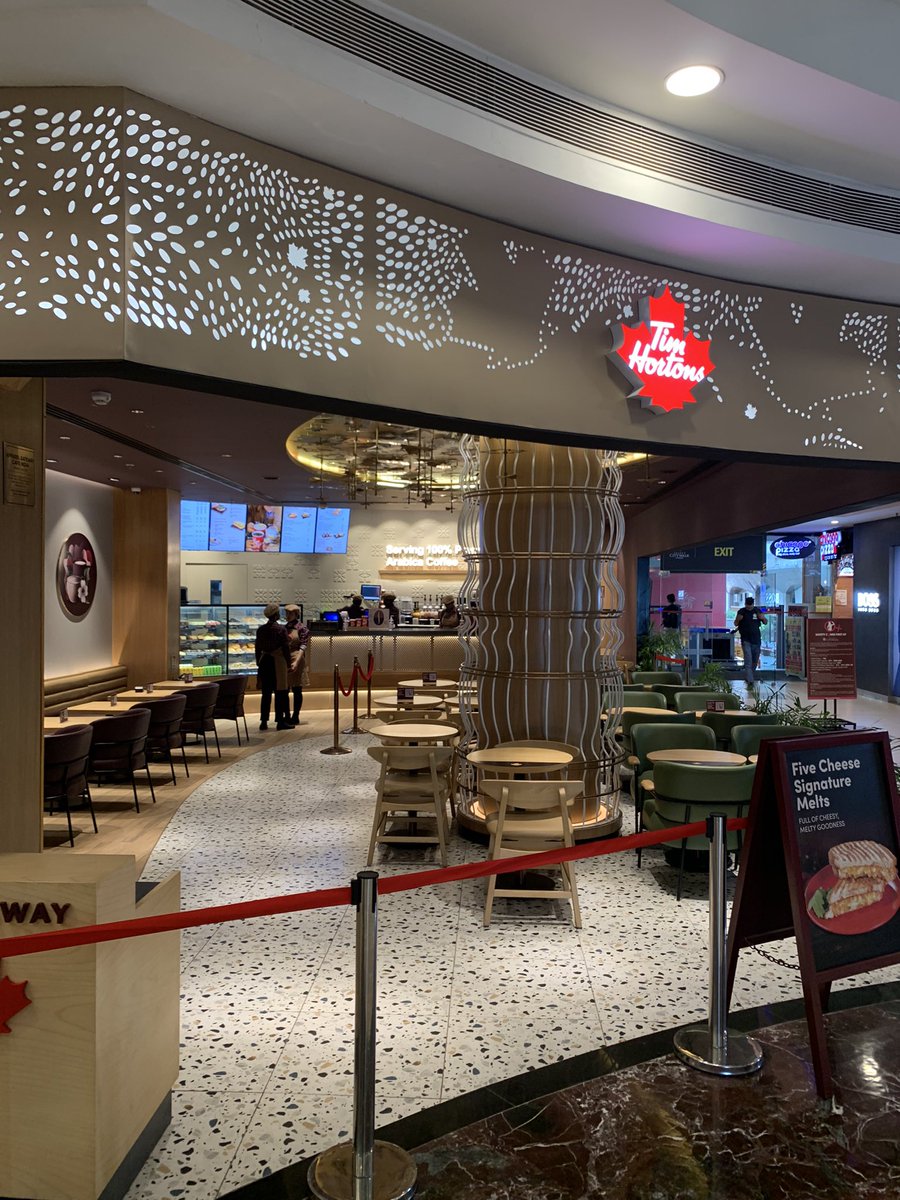 AyanJain15's tweet photo. Tim Hortons really need pull up their socks if they want to survive in India #timhortonsindia #TimHortons #coffee #CoffeeTime https://t.co/rsCxDHSc7o