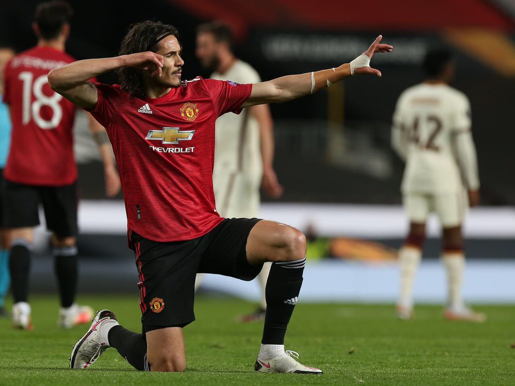 #ElValencianismoQuiereACavani 

Inundemos las redes, que no tenga sentido. 

RT. <a href="/ECavaniOfficial/">Edi Cavani Official</a>